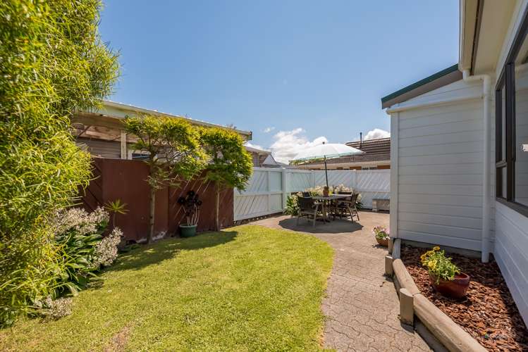 12b Fuller Grove Woburn_13