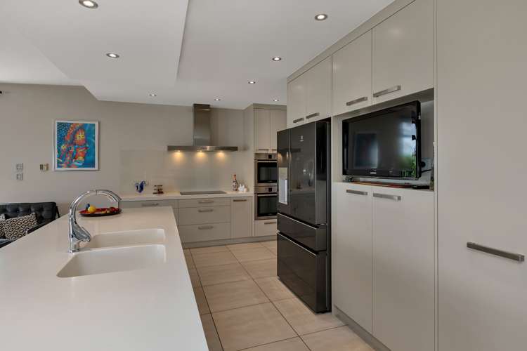 12 Rauiri Drive One Tree Point_10