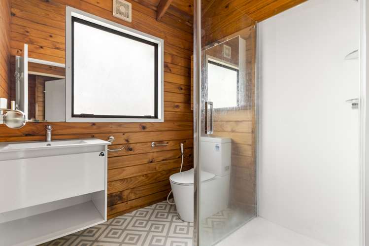 2/4 Campbell Place Papakura_9