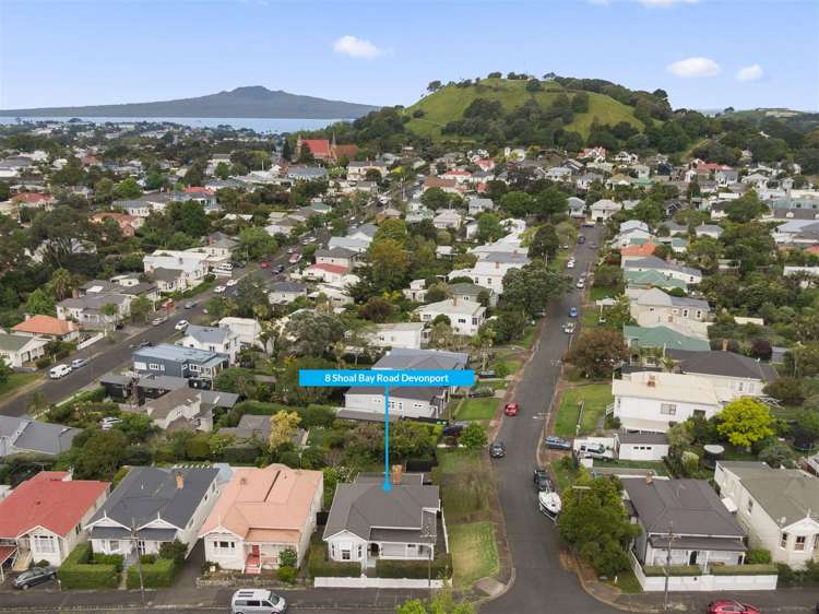 8 Shoal Bay Road Devonport_15