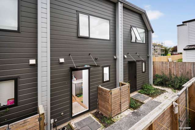 Modern Living, Solid Returns, Must Be Sold!