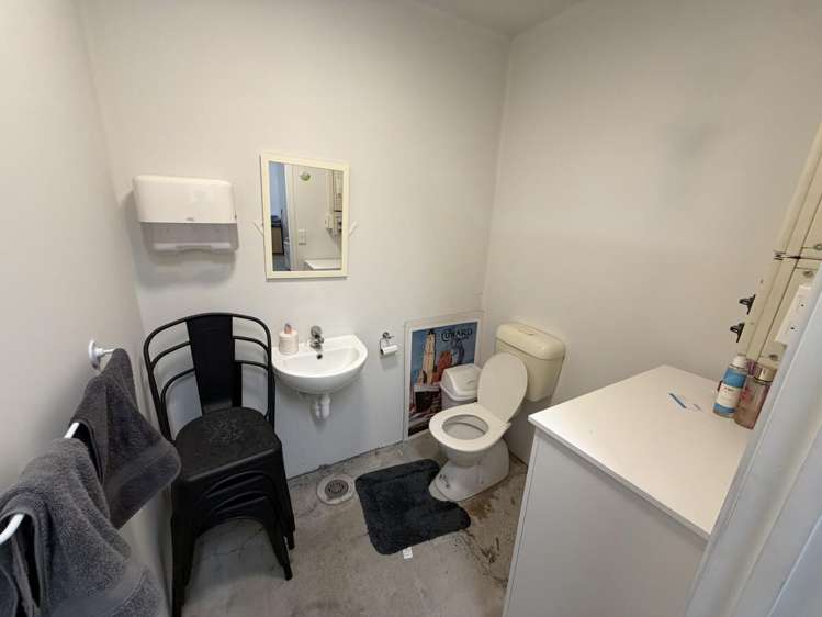 Ground Floor, 1 Ward Street Hamilton City Central_3