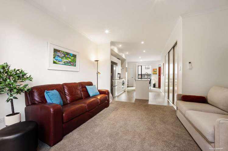 9 David Carnegie Road Hobsonville_10