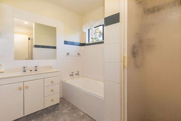 42 Bush Road Tuamarina_14