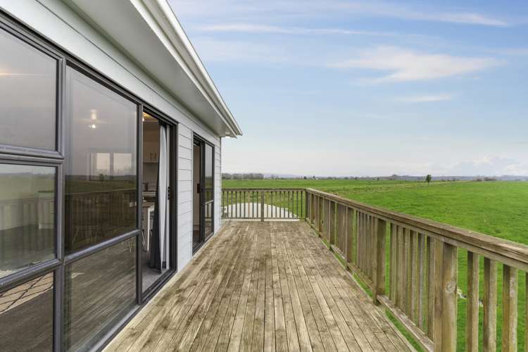 239 Pukehina Beach Road Pukehina_13