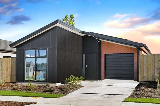 15 Waruhia Crescent Rototuna North_1