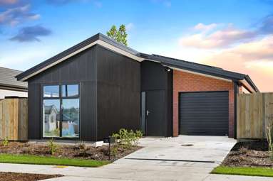 15 Waruhia Crescent_1
