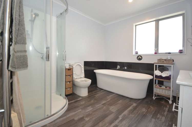 10 Waka Way Bellevue_16