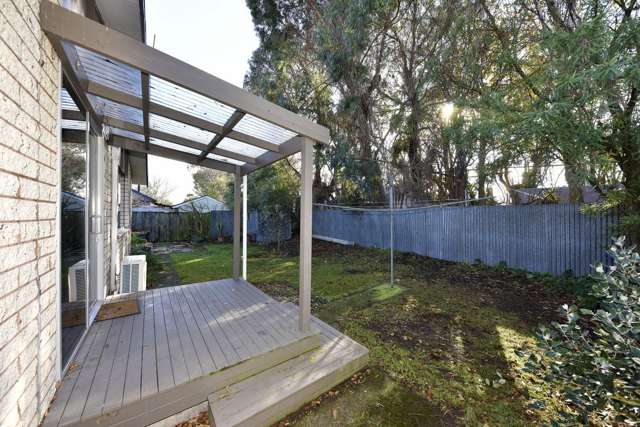 2/36 Compton Street Woolston_3