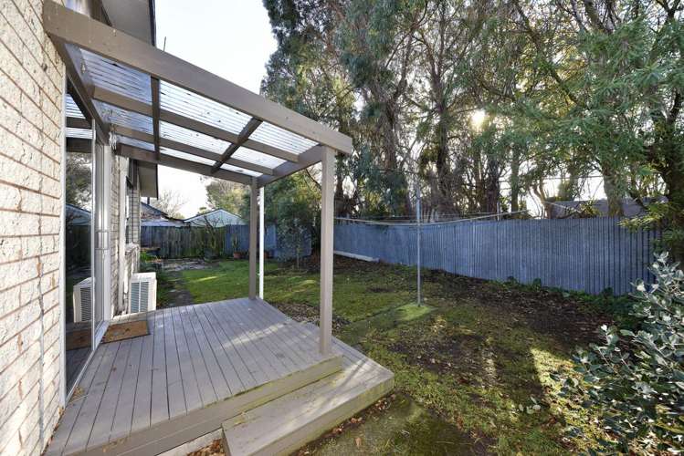 2/36 Compton Street Woolston_3