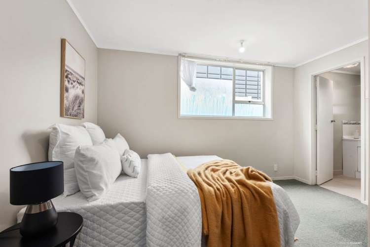 354 Hillsborough Road Hillsborough_14