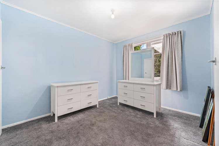 25 Lowtherhurst Road Massey_10