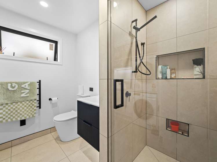 33 Glassey Drive Allenton_10