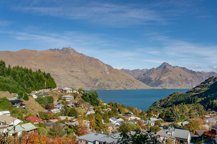 22b Lochy Road Fernhill/Sunshine Bay_23