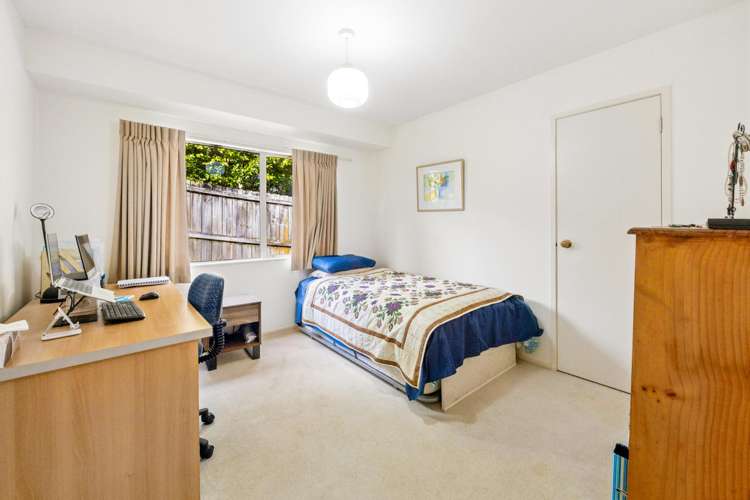 12 Woodfern Crescent Titirangi_12