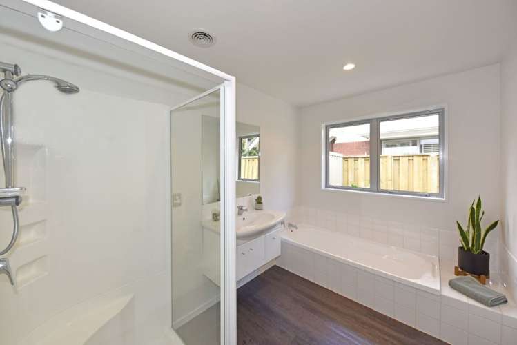 75 Beechwood Drive Northwood_19