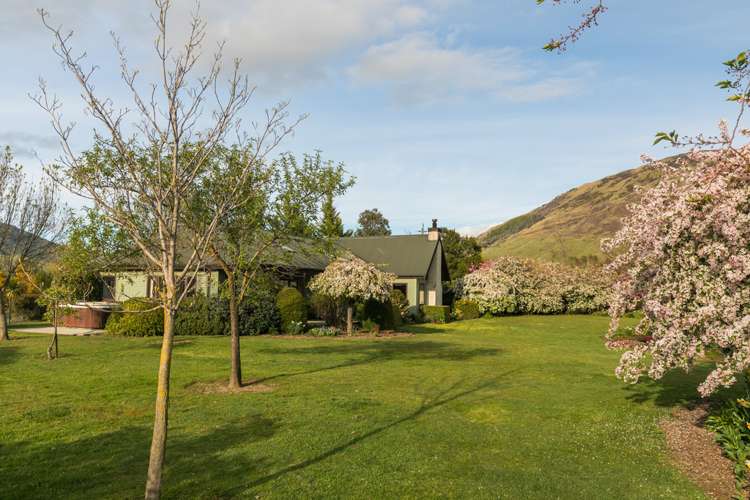 431 Riverbank Road Wanaka_25