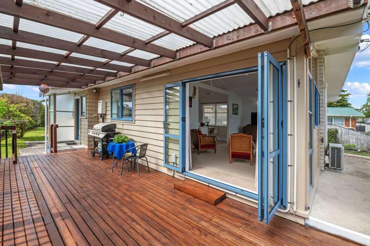 5 Gifford Place Utuhina_13