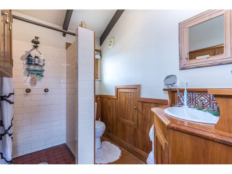 6 Wattle Street New Lynn_11