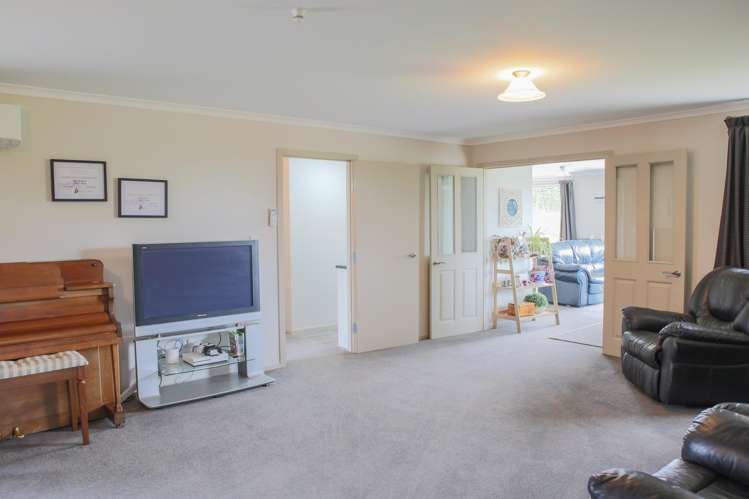 166 Wilcox Road Seaward Bush_9