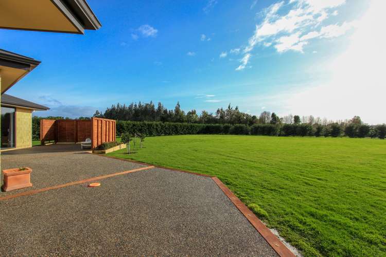 56 Sunrise Drive Seaward Bush_17