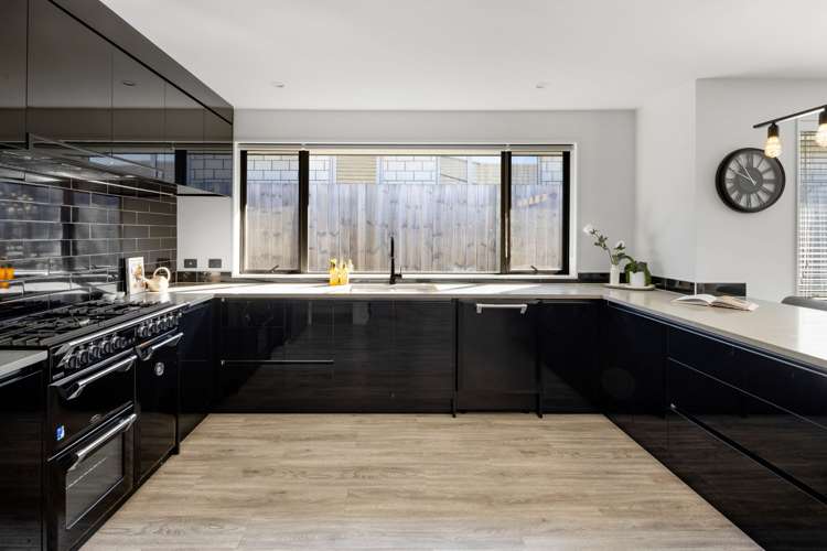 4 Paiaka Place Rototuna North_7