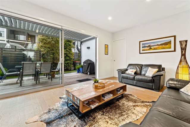 6 Catalina Bay Drive Hobsonville_3