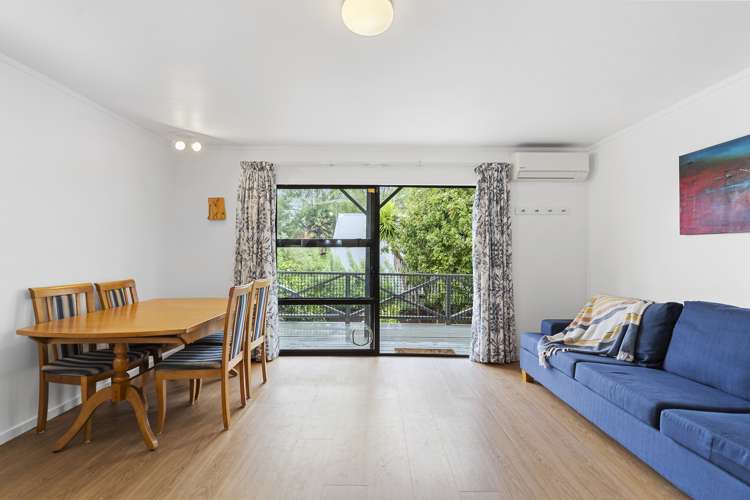 2/27 Aeroview Drive Beach Haven_6