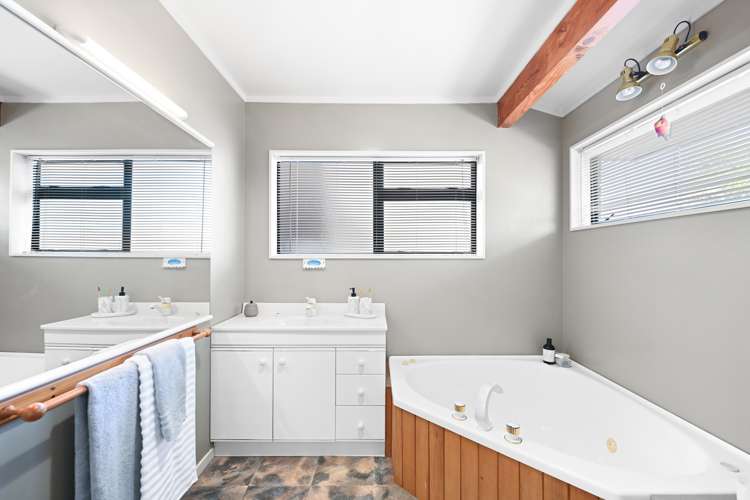 44 Cherrywood Street Pukete_18