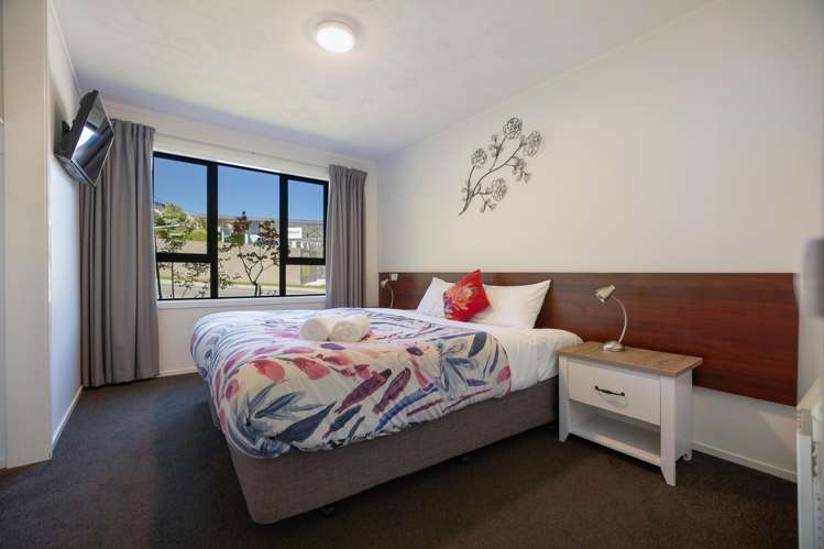 66A and 66B Robins Road Queenstown_20