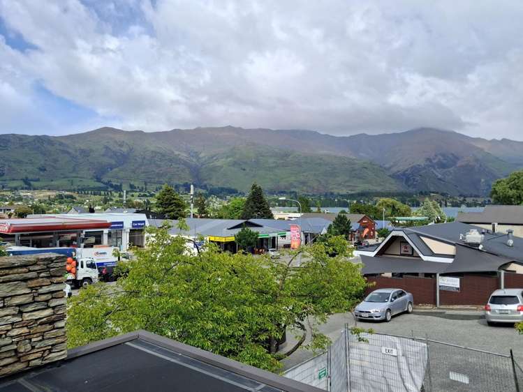 6-22 Ardmore Street Wanaka_12