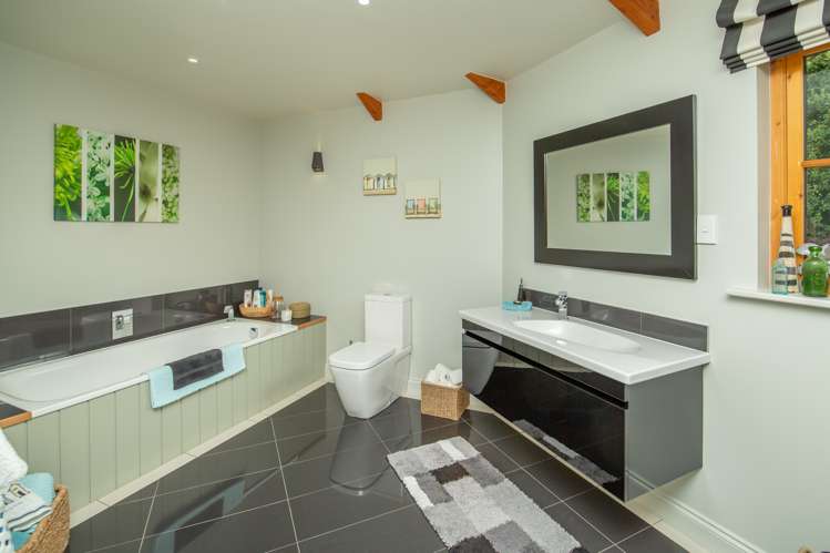 11 Stanley Place Akaroa_8