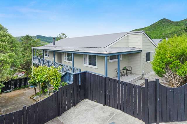 79 Thurleigh Grove Karori_1