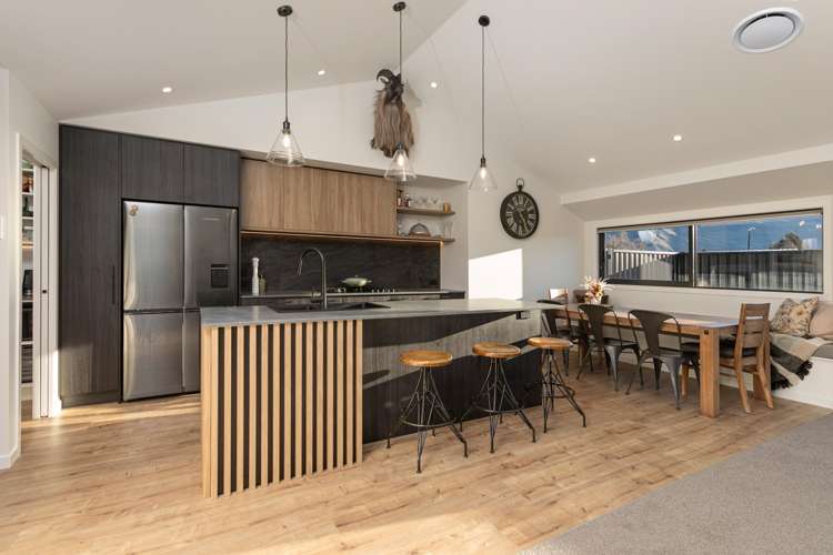 41 Avalon Station Drive_3
