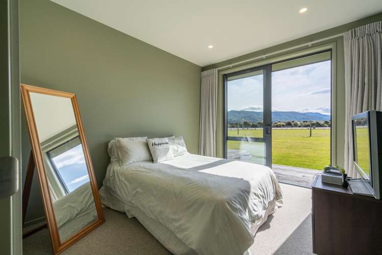 877 Manapouri Te Anau Highway Te Anau_15