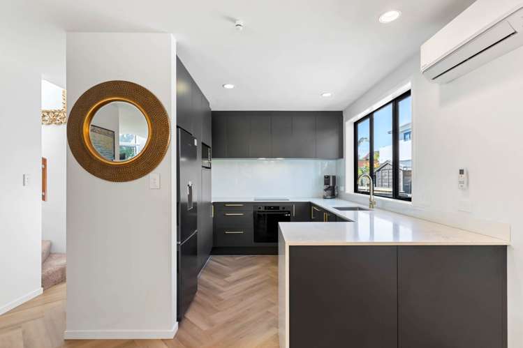 2/58 Karaka Street Takapuna_4
