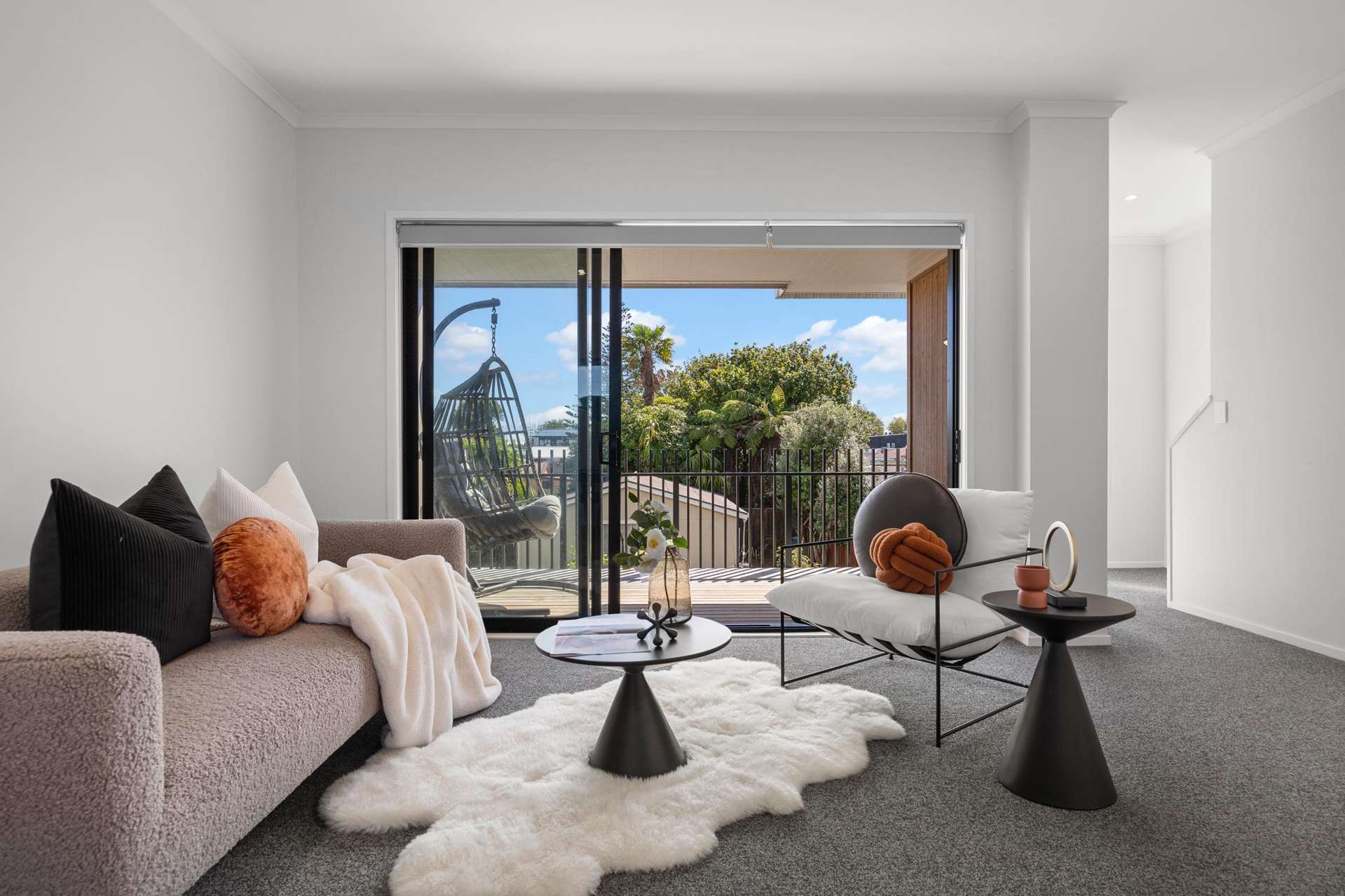 8/5 Peachgrove Road Te Atatu Peninsula_0
