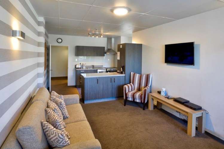 1/62g Shotover Street Queenstown_7