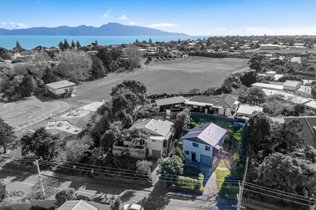 Raumati South Charm | Renovated Retreat