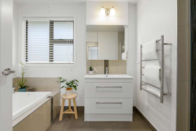 23 Mike Smith Drive Cambridge_15