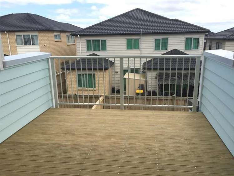 7 Laquinta Place Flat Bush_11