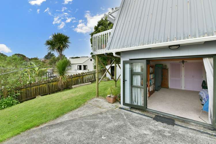 10a Win Grove Hatfields Beach_14