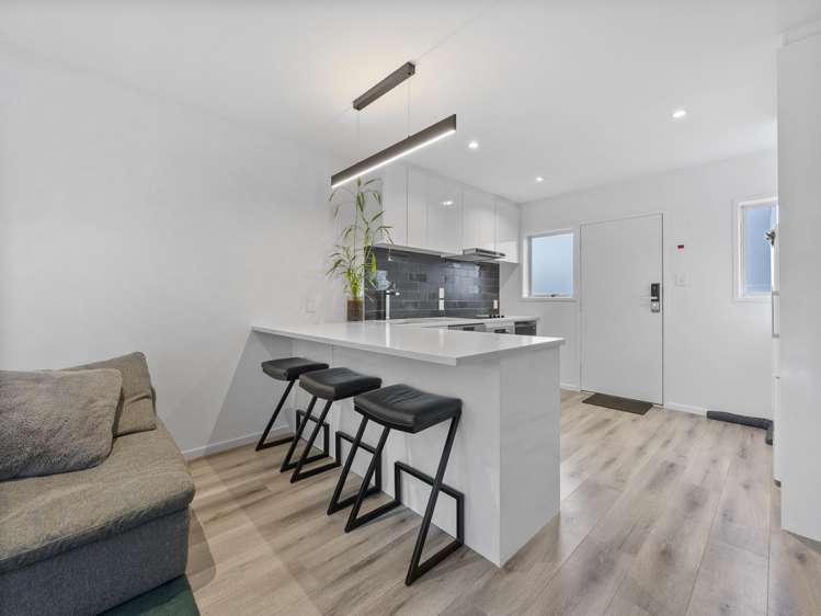 3/30 Don Croot Street Morningside_2