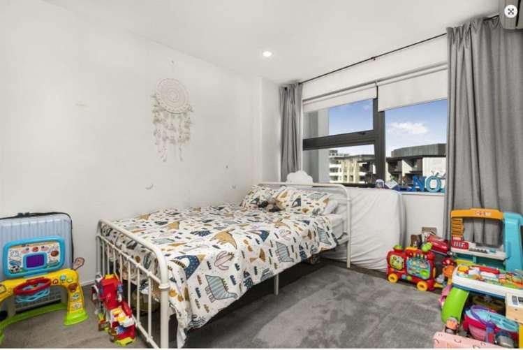 1506/18 Beach Road City Centre_7