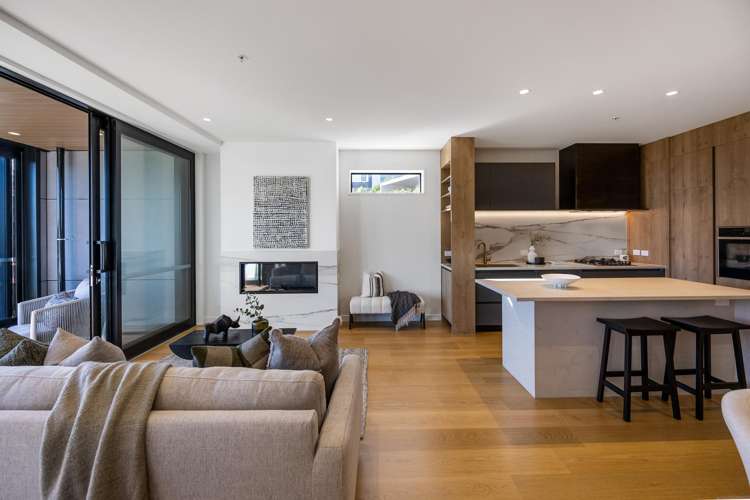 305/27 Grace Street_3
