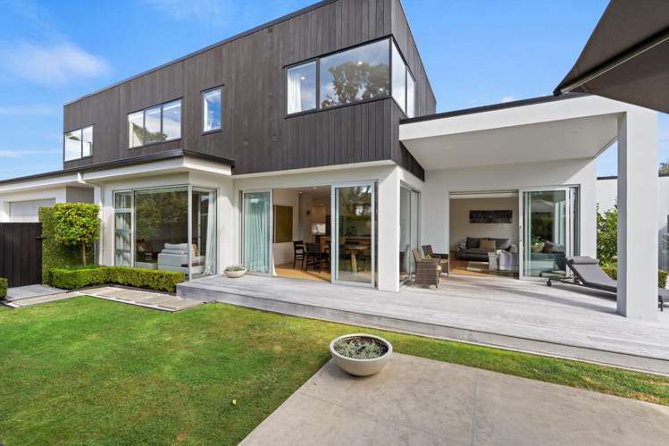 52 Walton Street Red Beach_21