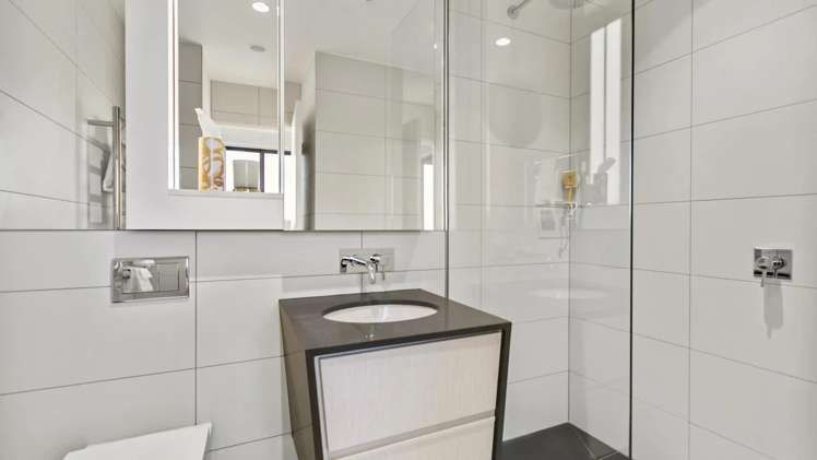 805/70 Sale Street 1664_7