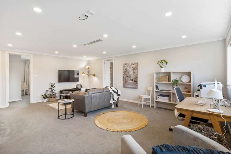 24 Lagonda Rise Oteha_11