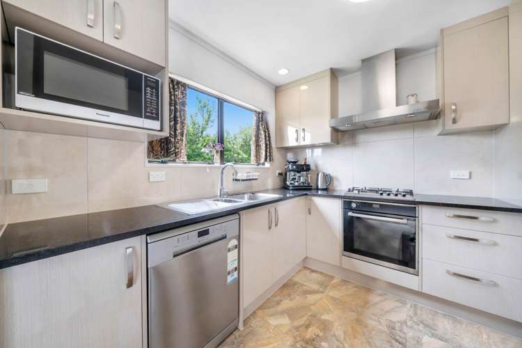 78A White Swan Road_2