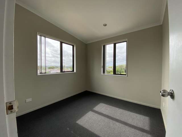 33A La Trobe Street Pakuranga Heights_4